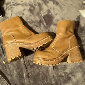 chunky heavy leather boots trendy